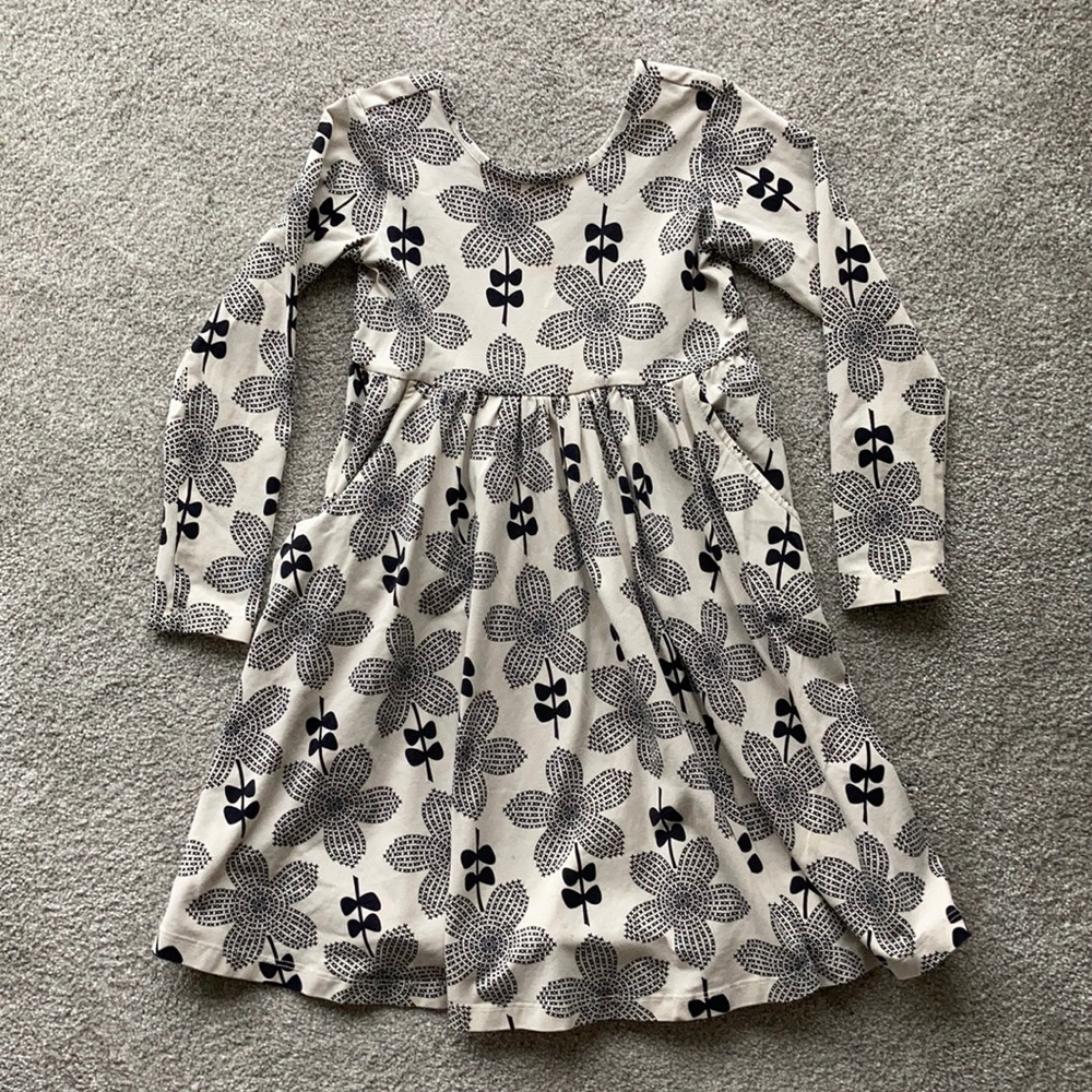Girls Hanna Andersson Swing Dress Size 6-7 / 140cm